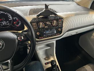 Volkswagen Up! 1.0 BMT move up! picture 22