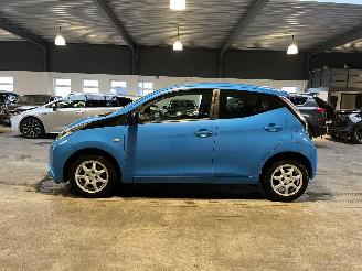 Toyota Aygo 1.0 VVT-i x-cite NAP! picture 2