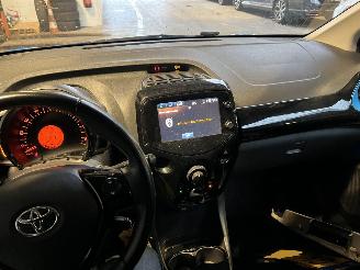 Toyota Aygo 1.0 VVT-i x-cite NAP! picture 17