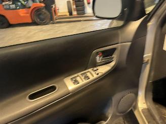 Toyota Corolla-verso 1.8 VVT-i Linea Sol Automaat! NAP! picture 18