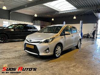skadebil auto Toyota Yaris 1.5 Full Hybrid Aspiration NAP 2012/6
