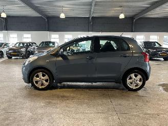 Toyota Yaris 1.3 VVTi Luna picture 2