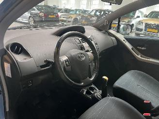 Toyota Yaris 1.3 VVTi Luna picture 13