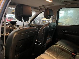 Renault Scenic Grand Scénic 2.0 Bose 140 PK! Automaat picture 14