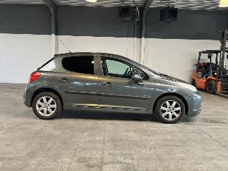 Peugeot 207 1.4 VTi XR picture 6