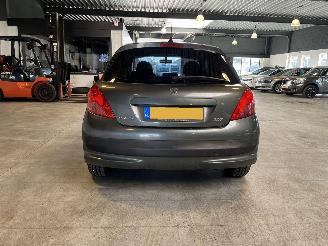 Peugeot 207 1.4 VTi XR picture 4