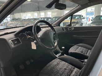 Peugeot 307 1.6-16V XS Premium picture 12