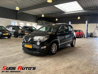 krockskadad bil auto Renault Twingo 1.2-16V Dynamique 2010/3