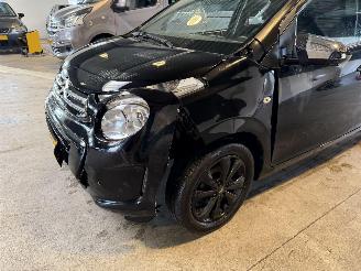 Citroën C1 1.0 VTi Shine picture 11