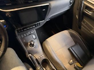 Toyota Auris 1.8 Hybrid Executive NAP! picture 20