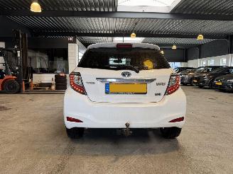 Toyota Yaris 1.5 Full Hybrid Dynamic 105.000 NAP! picture 4