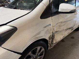 Toyota Yaris 1.5 Full Hybrid Dynamic 105.000 NAP! picture 9