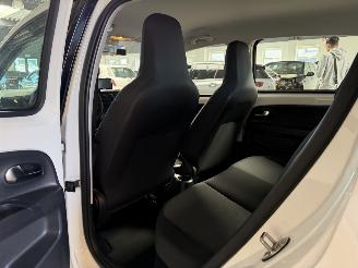 Volkswagen Up! 1.0 move up! BlueMotion NL NAP! picture 10