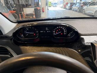 Peugeot 208 1.2 PureTech Allure picture 22