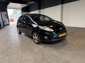 Ford Fiesta 1.25 Ghia picture 7