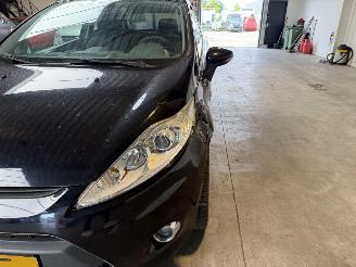 Ford Fiesta 1.25 Ghia picture 9