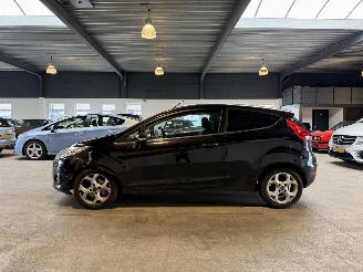 Ford Fiesta 1.25 Ghia picture 2
