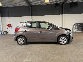 Hyundai Ix20 1.6i i-Vision 103.000 Automaat picture 6