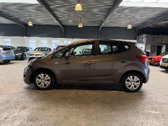 Hyundai Ix20 1.6i i-Vision 103.000 Automaat picture 2