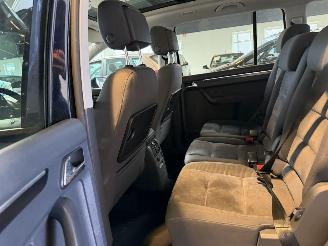 Volkswagen Touran 1.2 TSI Highline BlueMotion 7 persons NAP! picture 12