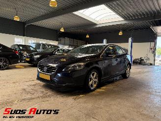 krockskadad bil auto Volvo V-40 2.0 D2 Nordic+ 2016/6