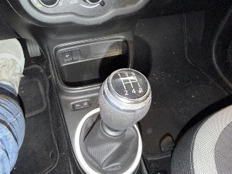 Renault Twingo 1.0 SCe Collection picture 24