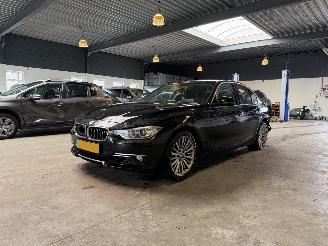 Unfallwagen BMW 3-serie 320i Executive 2015/7