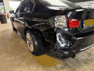 BMW 3-serie 320i Executive picture 11
