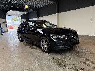 BMW 3-serie 330e Business Edition Plus BTW! picture 7