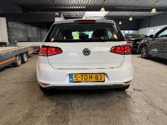 Volkswagen Golf 1.2 TSI Trendline picture 4