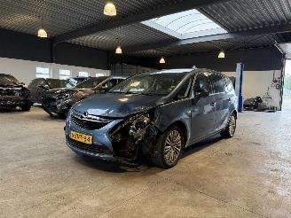 Damaged car Opel Zafira 1.4 Business+ 7p. OPC Business+ NAP 2015/2