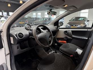 Peugeot 107 1.0-12V Millesim 200 picture 2