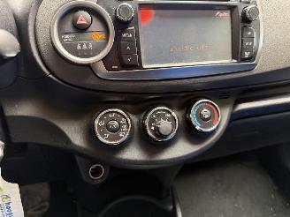 Toyota Yaris 1.3 VVT-i Aspiration picture 23