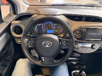 Toyota Yaris 1.5 Hybrid Volcano Edition picture 22