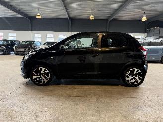 Peugeot 108 1.0 e-VTi Allure picture 2