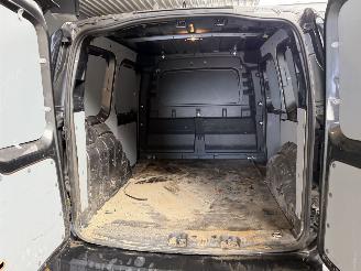 Volkswagen Caddy Cargo 2.0 TDI Economy Business picture 17