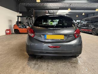 Peugeot 208 1.2 PureTech Allure 1e Eigenaar! picture 4