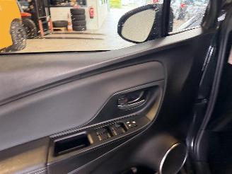 Toyota Yaris 1.5 Hybrid Executive picture 22