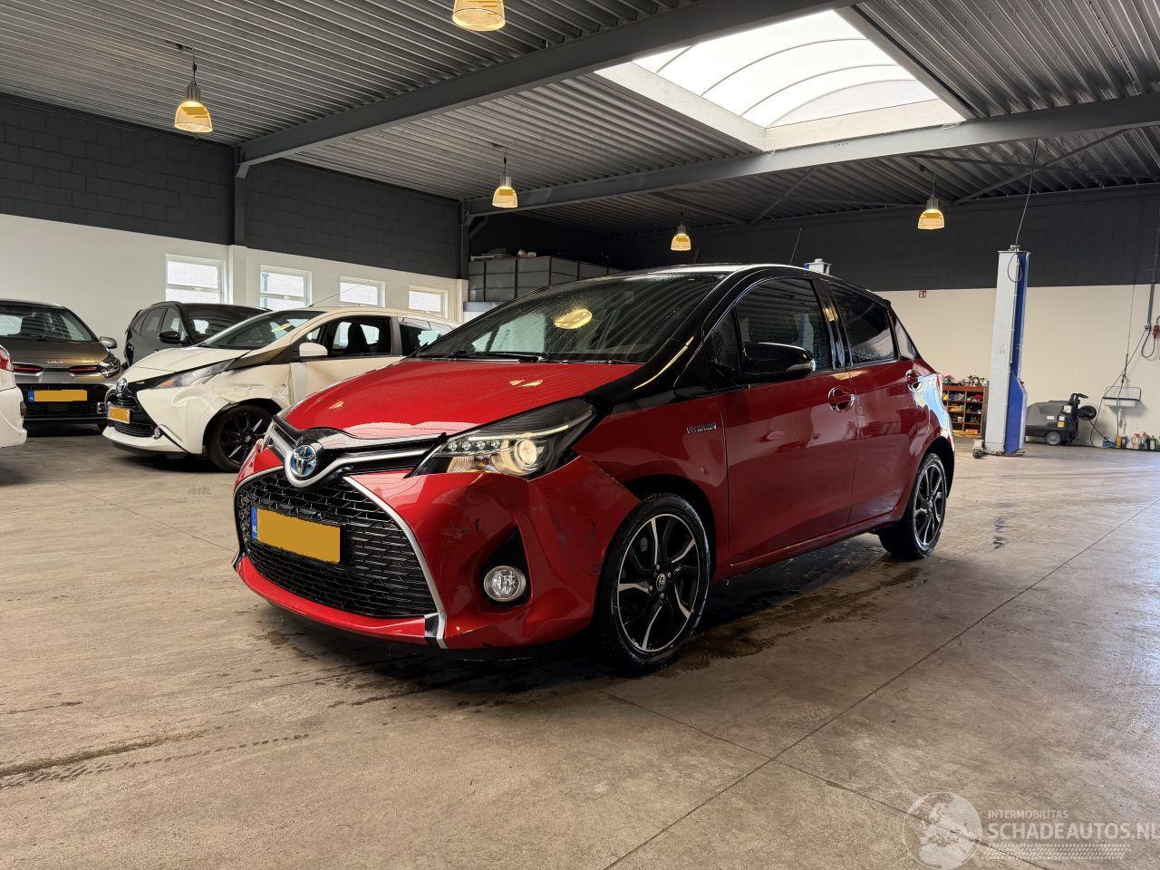 Toyota Yaris 1.5 Hybrid Dynamic 81.000 KM!