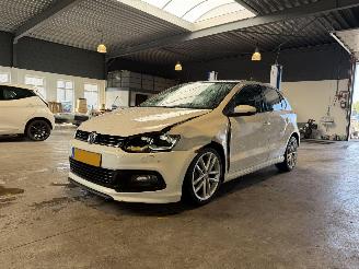 škoda osobní automobily Volkswagen Polo 1.2 TSI Highline Automaat! 2015/2