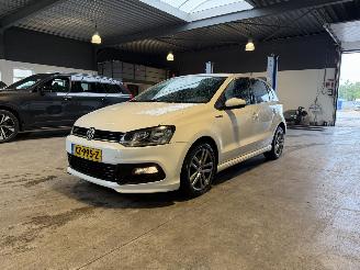 damaged passenger cars Volkswagen Polo 1.0 TSI Highline 2017/1