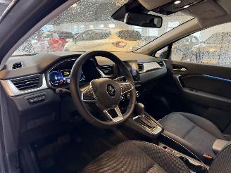 Renault Captur 1.6 E-Tech Plug-in Hybrid 160 Techno picture 17