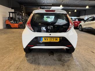 Toyota Aygo 1.0 VVT-i x-wave picture 4