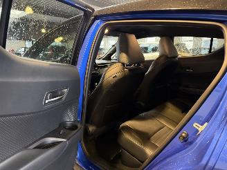 Toyota C-HR 1.8 Hybrid Black Edition picture 13