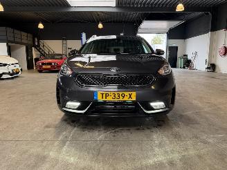 Kia Niro 1.6 GDi Hybrid Design Edition picture 8