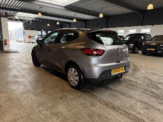 Renault Clio 1.5 dCi ECO Authentique picture 3