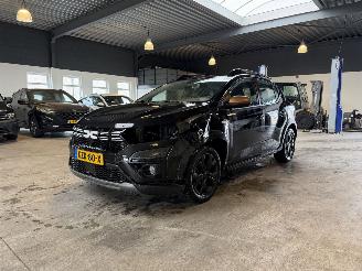 skadebil auto Dacia Sandero Stepway 1.0 TCe 110 Extreme 2023/12