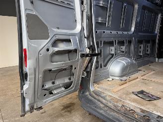 Volkswagen Crafter 35 2.0 TDI L3H3 DSG picture 17
