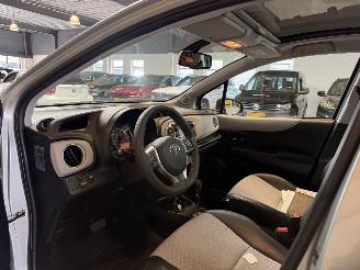 Toyota Yaris 1.3 VVT-i Executive picture 18