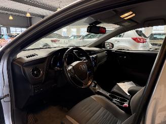 Toyota Auris Touring Sports 1.8 Hybrid Dynamic picture 16